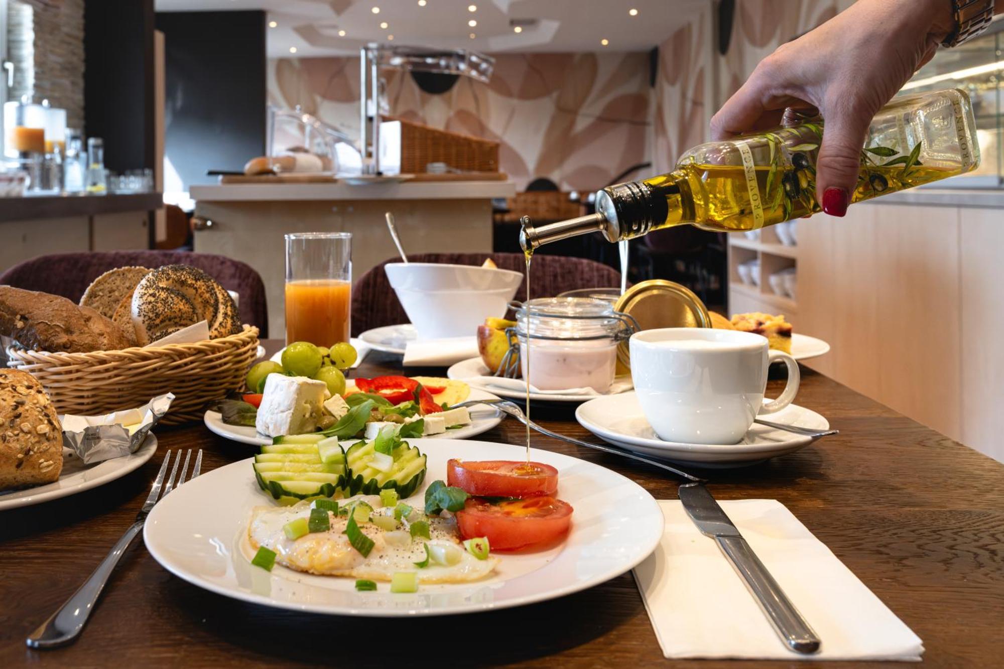 Astra Hotel 3*
