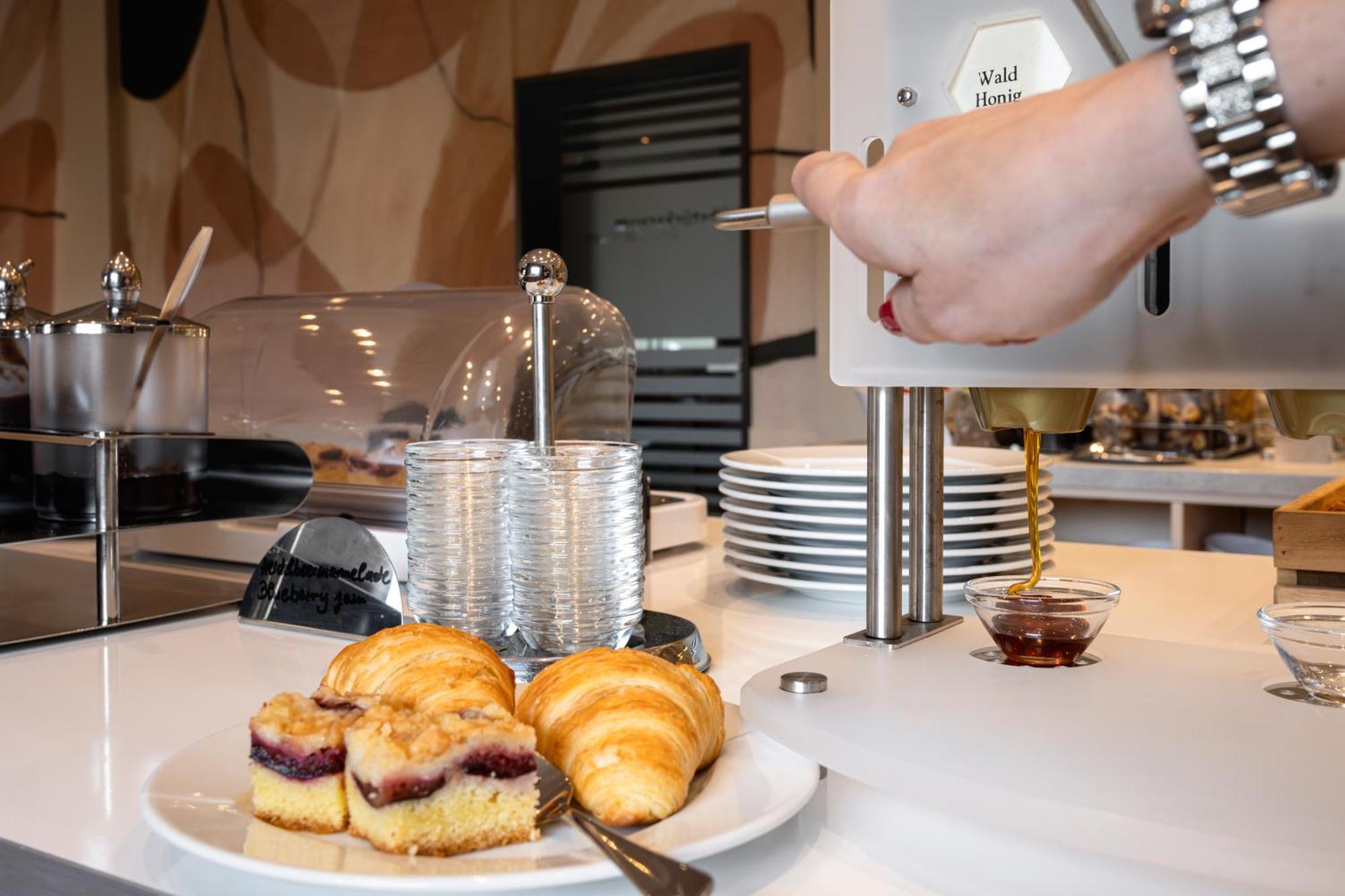 Astra Hotel Dusseldorf